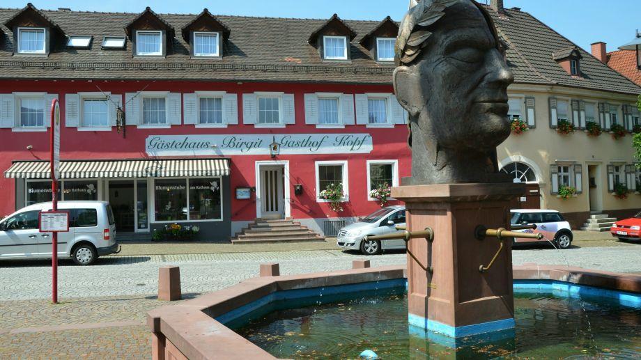 Gasthof - Hotel Kopf Riegel am Kaiserstuhl Extérieur photo